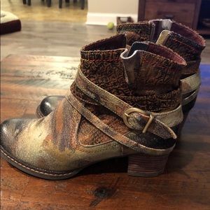 L’Artiste Shazzam Women’s Boots Size 8